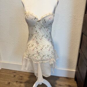 Hillard & Hanson Sheer Cream Chemise with Pink Floral Accents MEDIUM